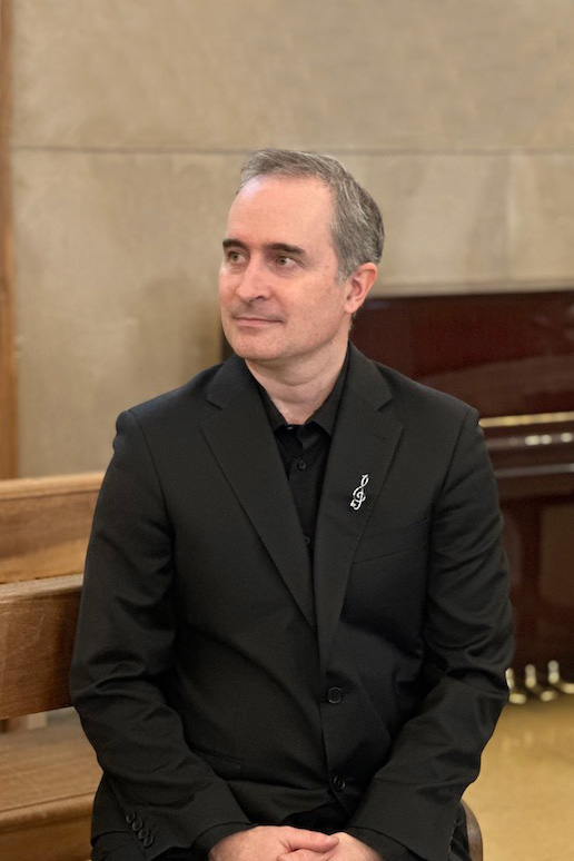 Javier Ibarz Gabardos es Director del Coro Maravillas La Salle